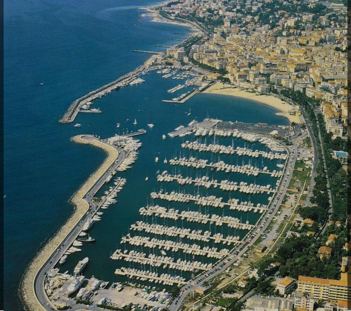 Casa Rosa Lucia Centrale Con Parcheggio سانريمو المظهر الخارجي الصورة