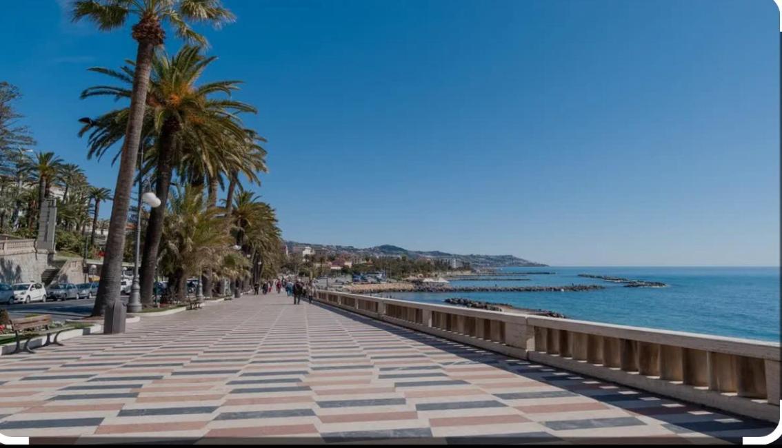 Casa Rosa Lucia Centrale Con Parcheggio سانريمو المظهر الخارجي الصورة